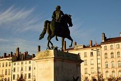 19DSC_0072