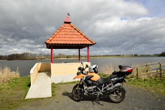84DSC_4077